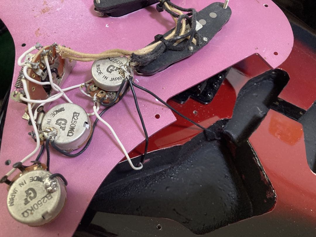 ラルクアンシエル　Kenさんモデル（Galaxy Red）風　ストラトキャスター