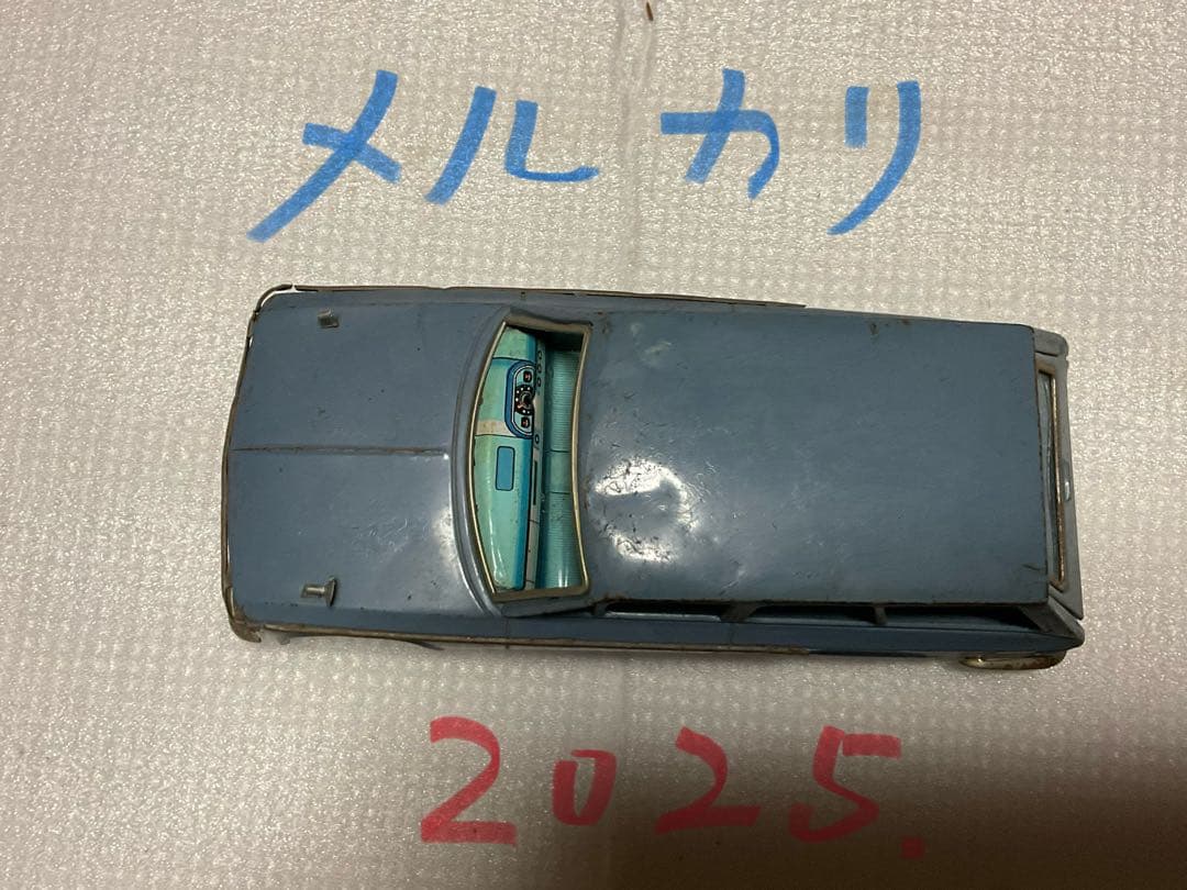 マツダ・ファミリアバン／ブリキカー。【年代不明？箱無し、ミラー取れ】。