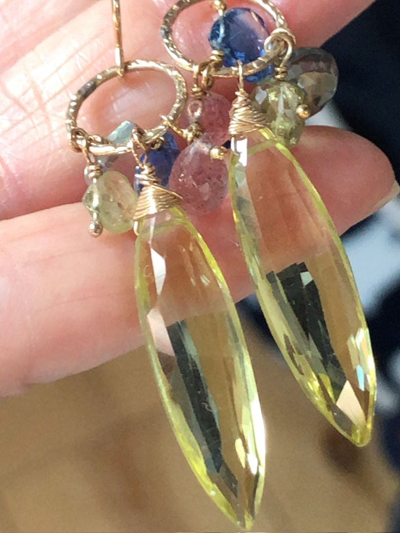 貴重agete Eva Hanusova 限定ピアス K10 大粒レモンクオーツ