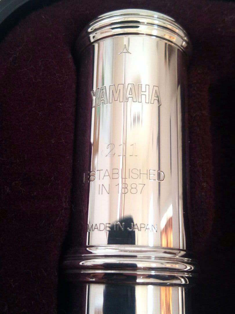 ♦最終価格♦ほぼ未使用♦後期モデル♦リップ銀♦ヤマハフルートYFL211PS