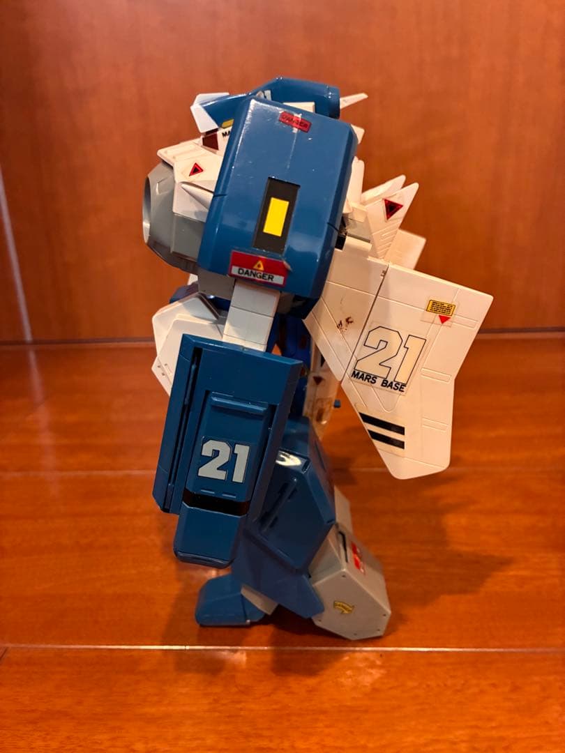 機甲創世記モスピーダ　AFC-01H レギオス エータ1/35スケールフィギュア