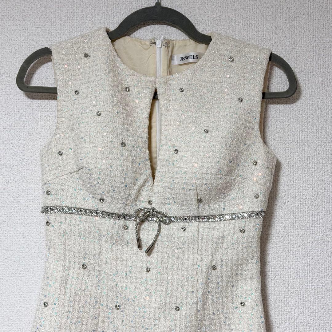 ジュエルズ　ホワイト フリル付きノースリーブドレス Sサイズ