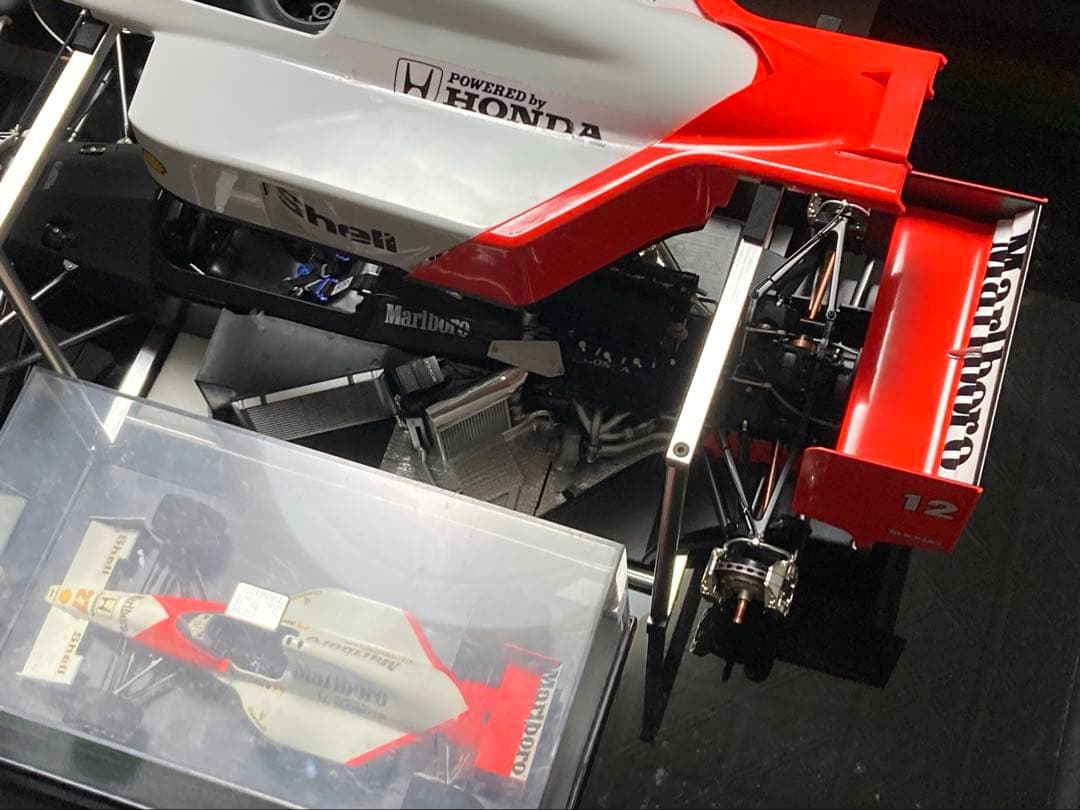 1/8 ディアゴスティーニ マクラーレン MP4/4 完成品 アイルトンセナ