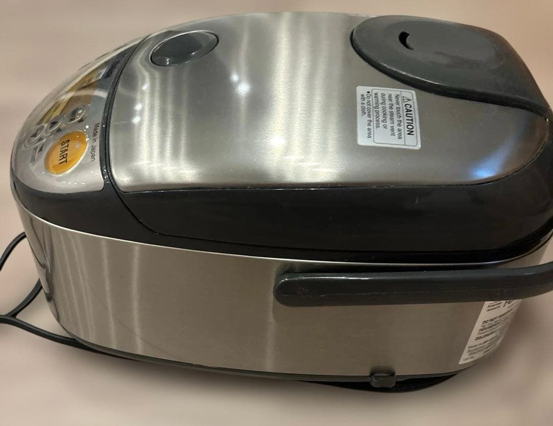 米国対応Zojirushi NP-HCC10 炊飯器 IH式