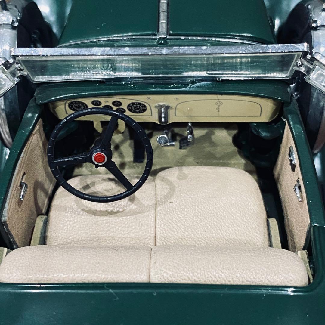 【ダンバリーミント】1932年型　キャデラックv-16 スポーツフェートン