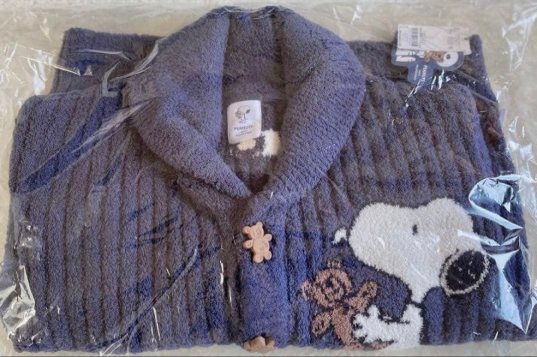 ＊未開封【PEANUTS】SNOOPY BEAR ジャガードショールカーディガン