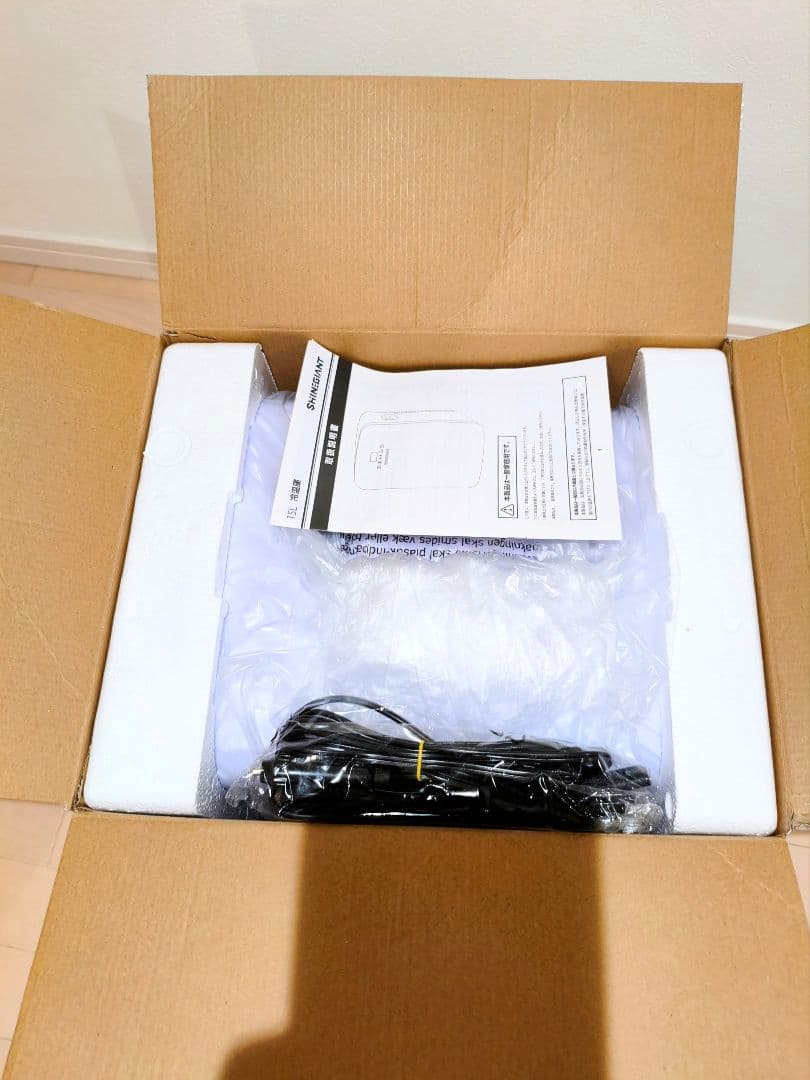 SHINEGIANT 冷温庫 ミニ冷蔵庫　15L