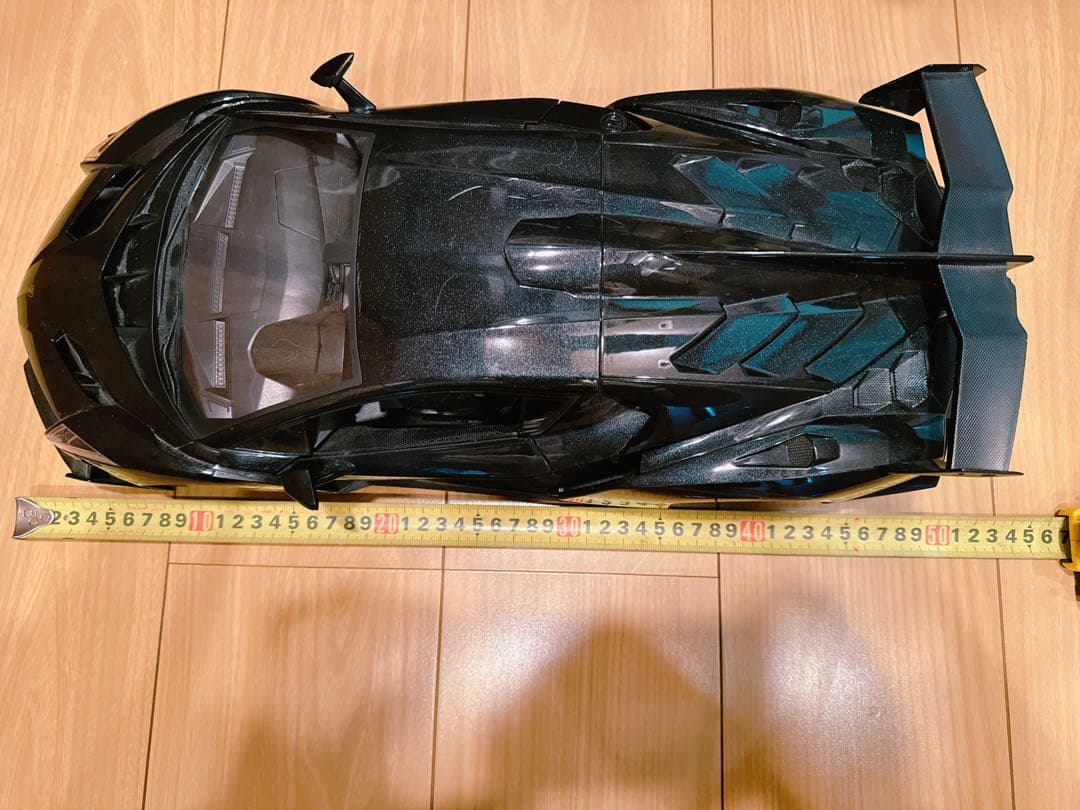 美品　ランボルギーニ　ヴェネーノ　模型　1/10 ミニカー　ダイキャストカー