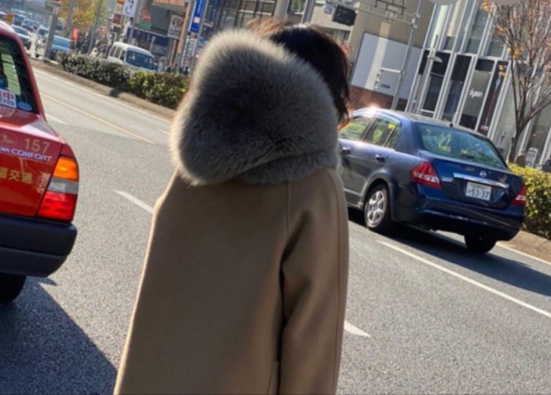 MANIMARIS ファーフード　　マニマリス