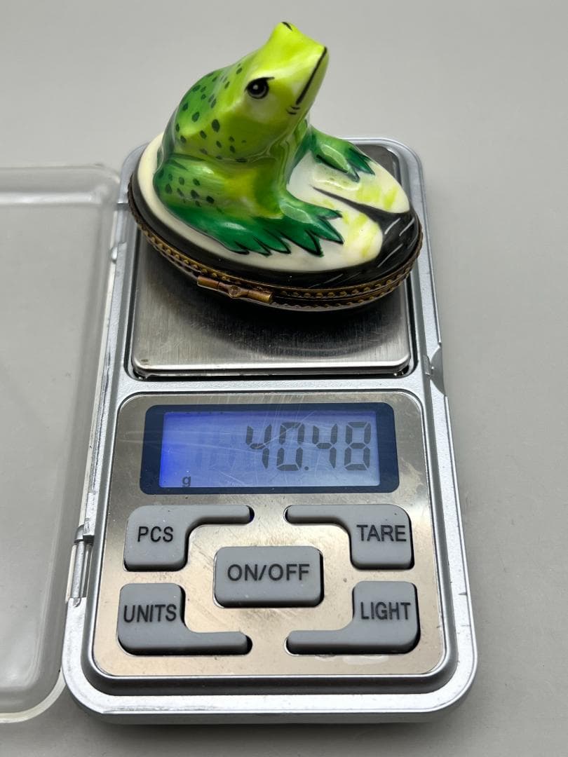 【海】カエルの鳴き声　リモージュ　磁器ボックス