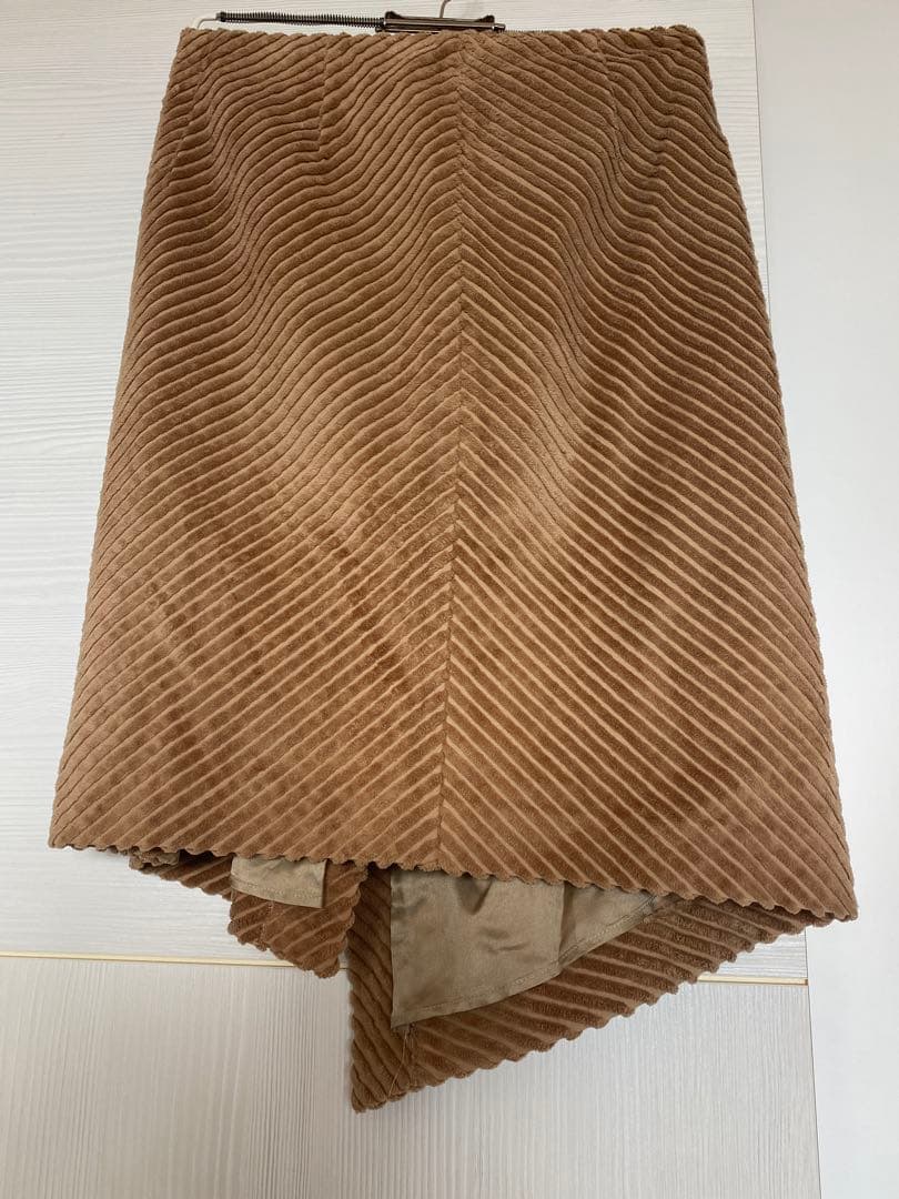 マルジェラ　アシメトリーラップスカート