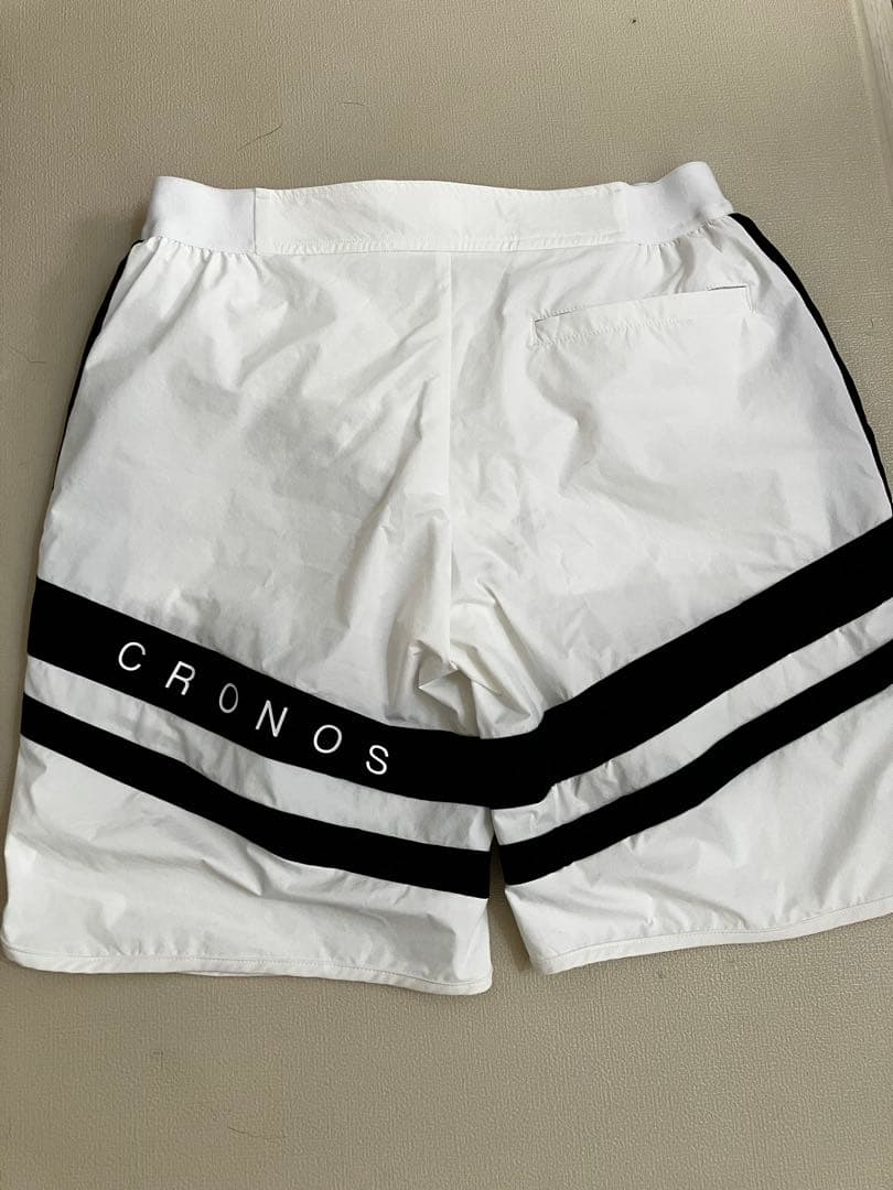 【売るよ】CRONOS 水着 Mサイズ ホワイト