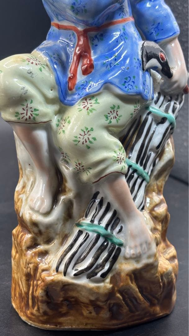 中国美術 中国古玩 色絵陶人形 陶器人形 高さ25cm 置物 オブジェ 古董品