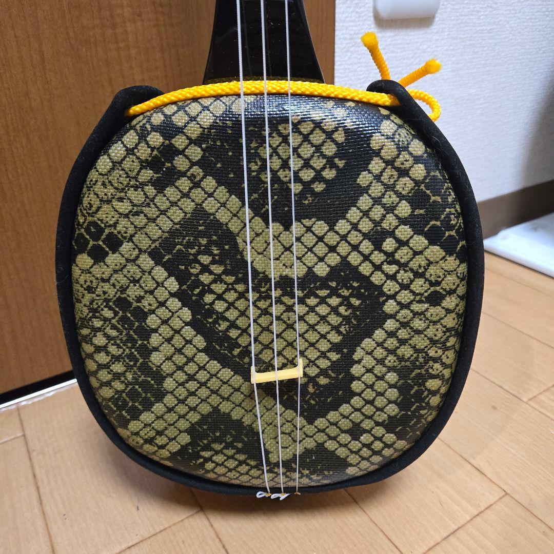 三味線 本体 蛇皮模様 ケース付き