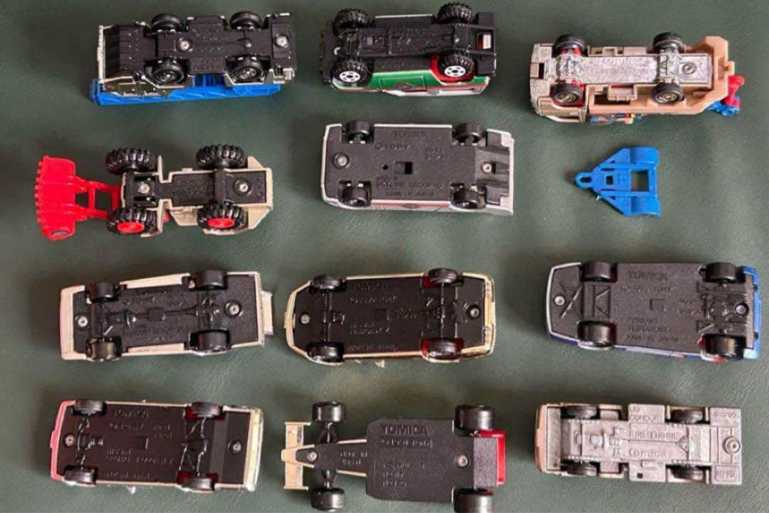 トミカ アースコマンダー メタリックトミカ 色々11台セット