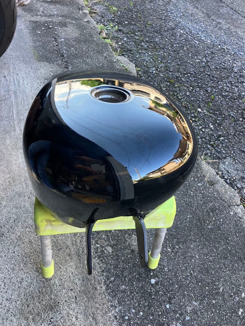 スポーツスター ガソリンタンク 再塗装ベース