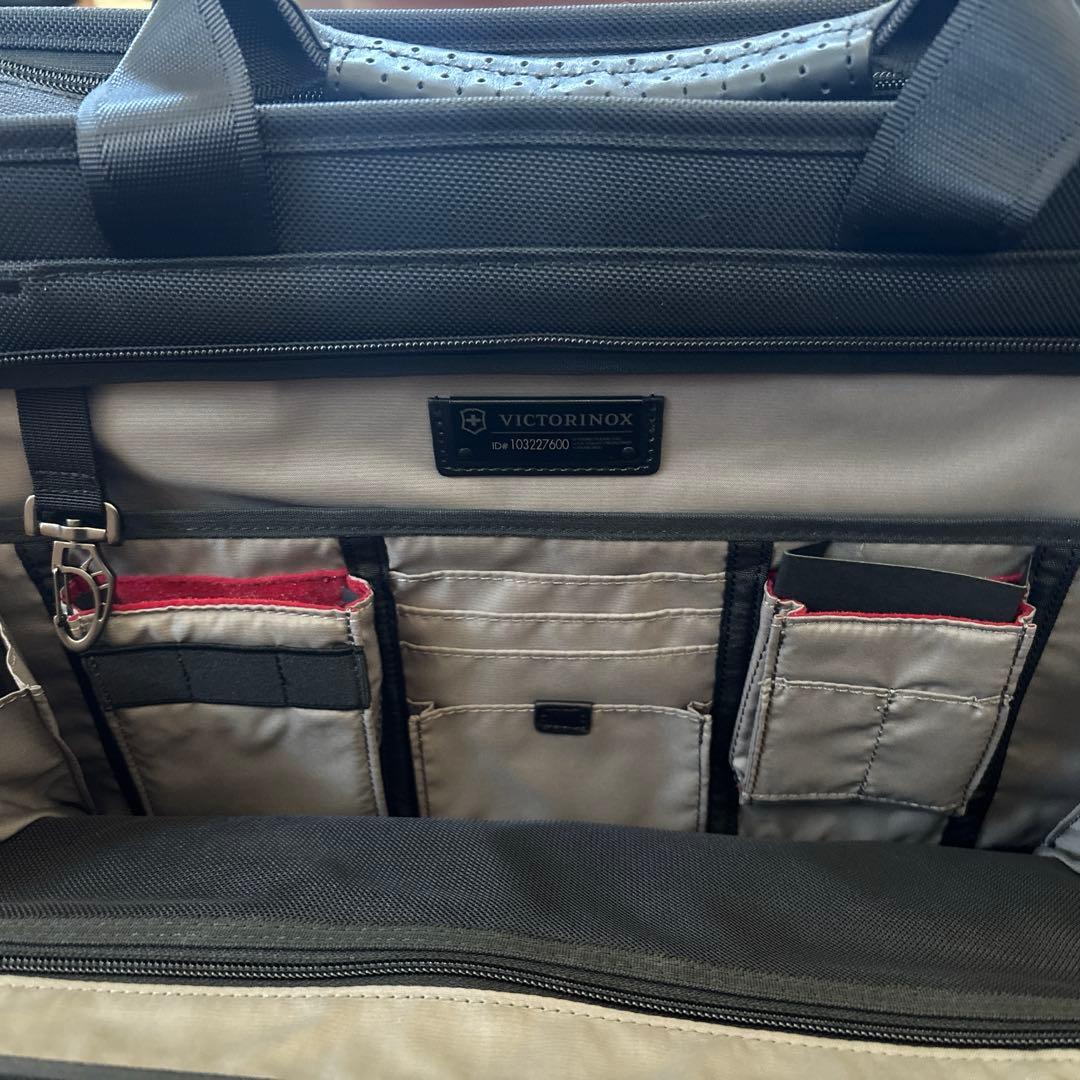 【未使用】VICTORINOX ビクトリノックス　　　ビジネスバッグ　ブラック