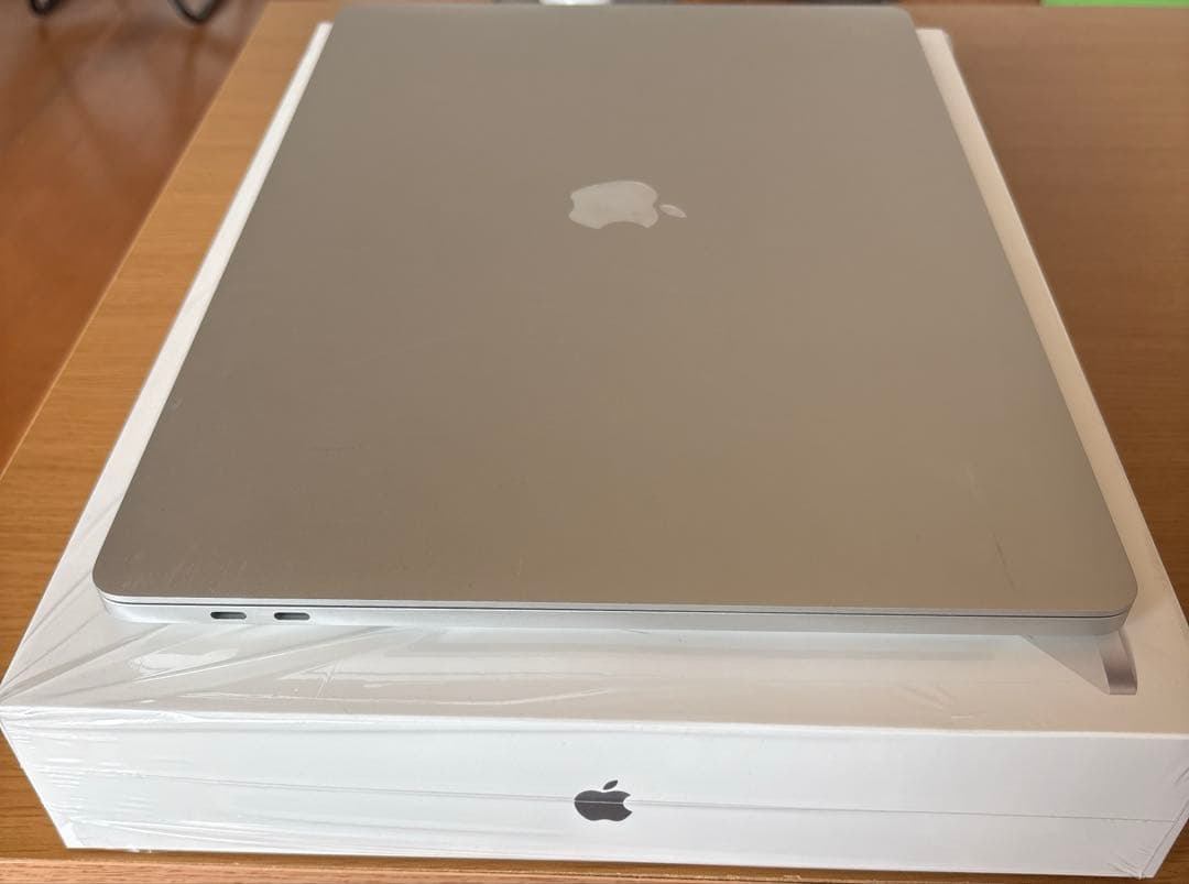 MacBook本体 MacBook Pro 16-inch 32GB, 1TB, 2019