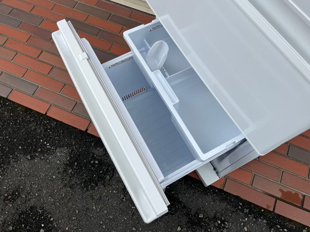 ★極美品★【2024年製】三菱 冷蔵庫 3ドア MR-C33K-W 330L