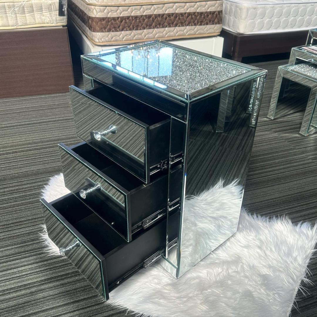 ベッドサイドテーブル - bedside table