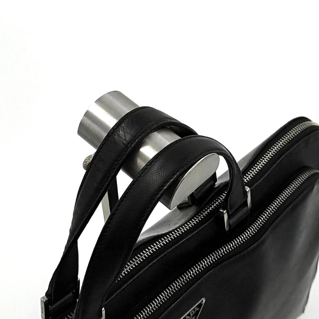 極希少✨️プラダ　サフィアーノ　ビジネスバッグ　三角プレート　レザー　黒　白タグ