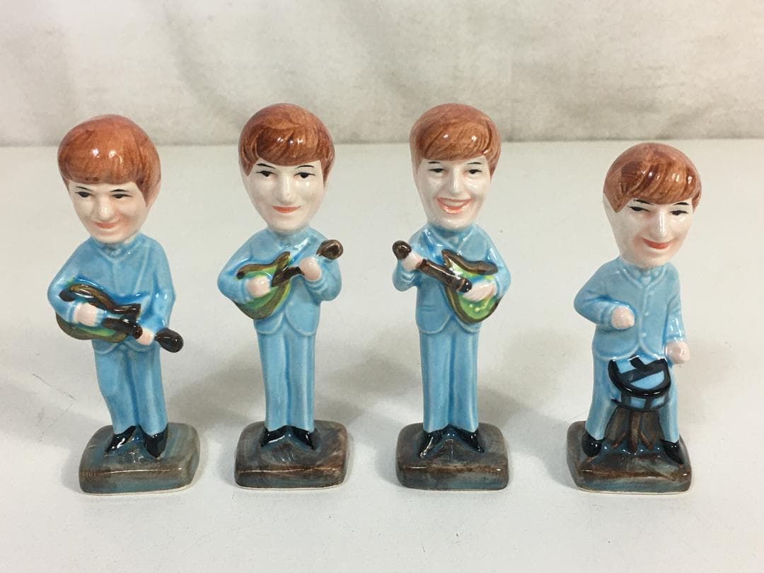 ☆ビートルズ 陶器製 人形 4体セット 手塗 レア 希少 アンティーク雑貨