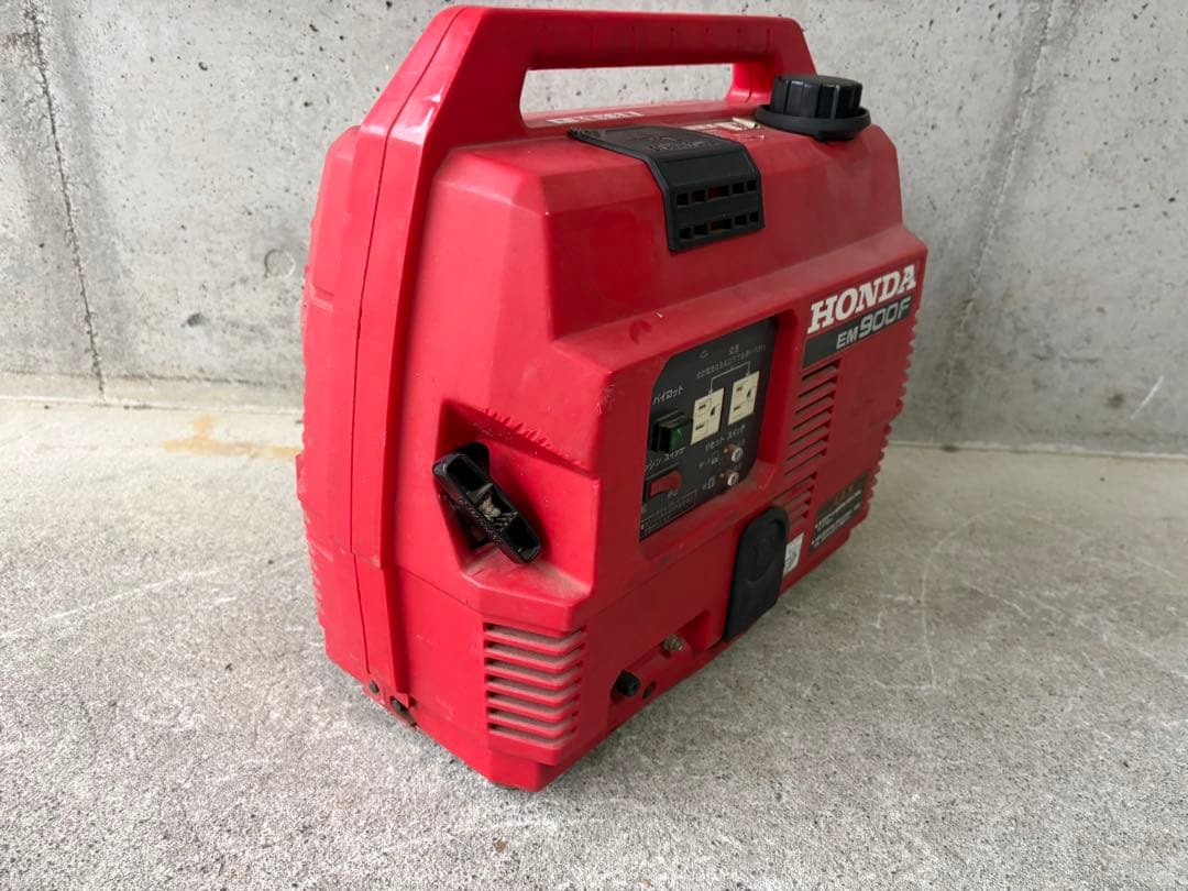 タ*ド様 HONDA EM900F ポータブル発電機　ジャンク品です‼️
