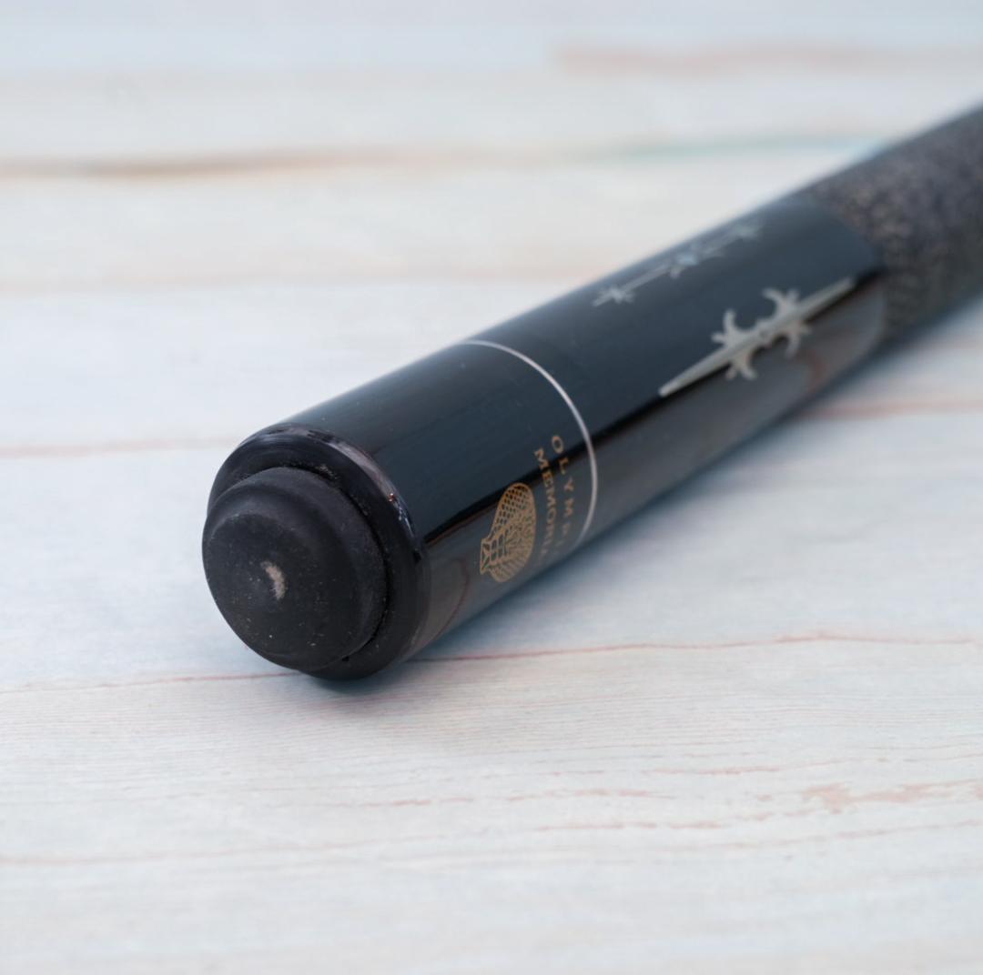 【希少】Adam OLYMPIC MEMORIAL キュー 美品　ケース付き