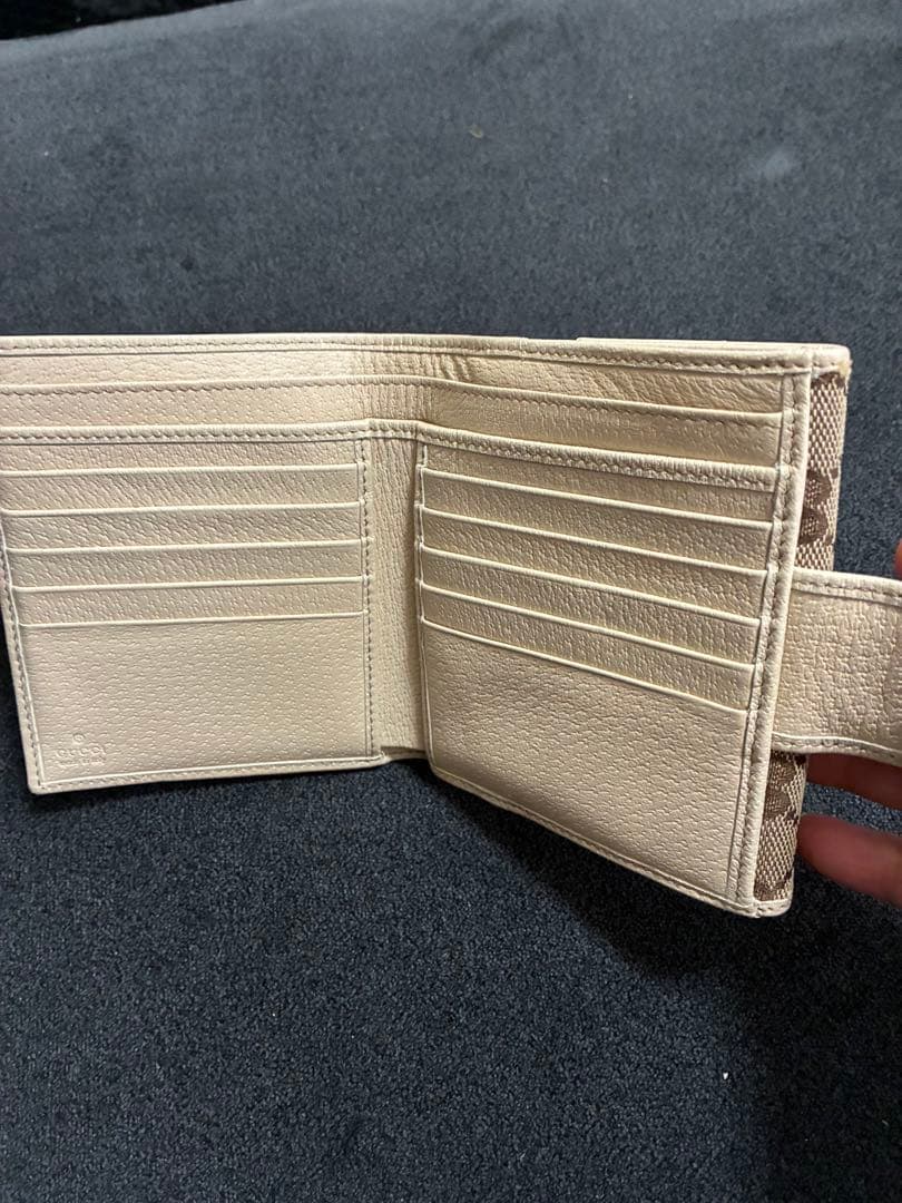 Gucci GG 二つ折り財布