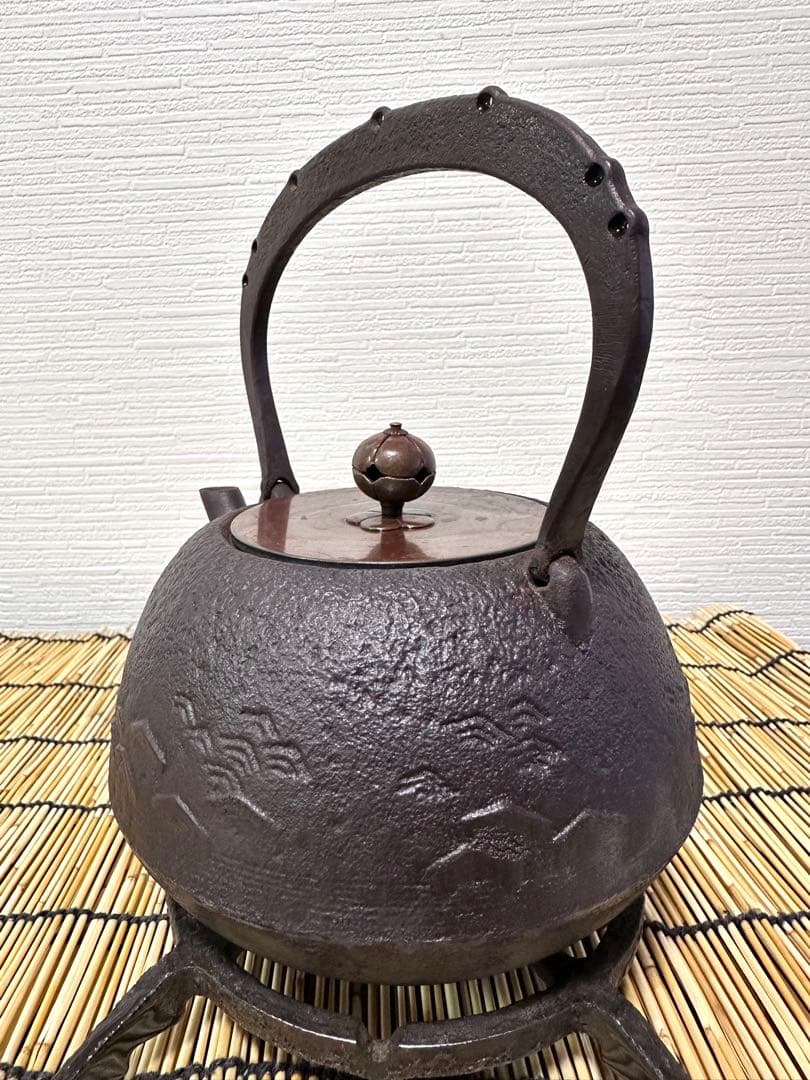 ＵＳＥＤ品、供箱、付属品付　岩手県奥州水沢幸工芸現代の名工佐藤勝久造馬蹄鉉波文