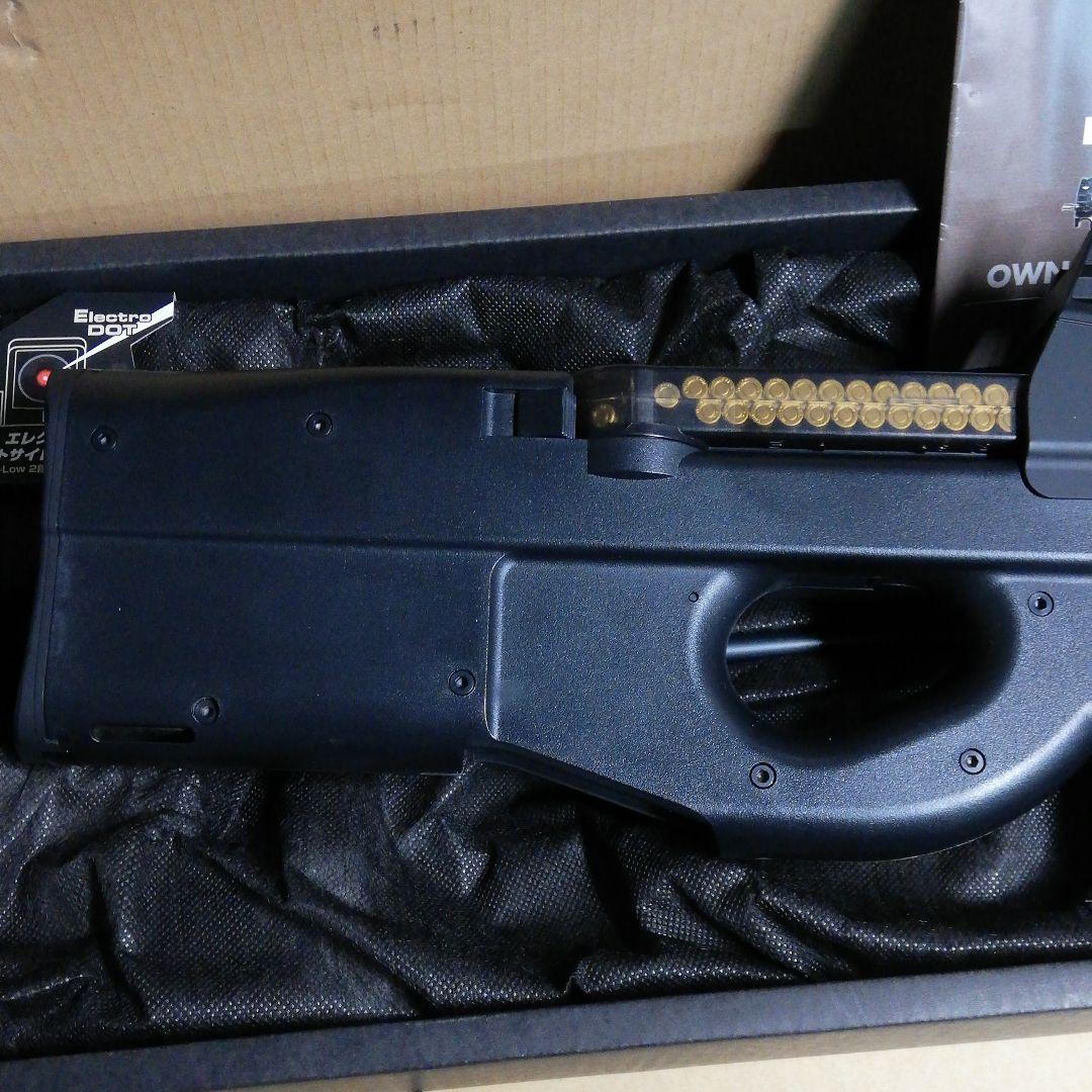 東京マルイ　電動ガン　P90　バッテリー付き