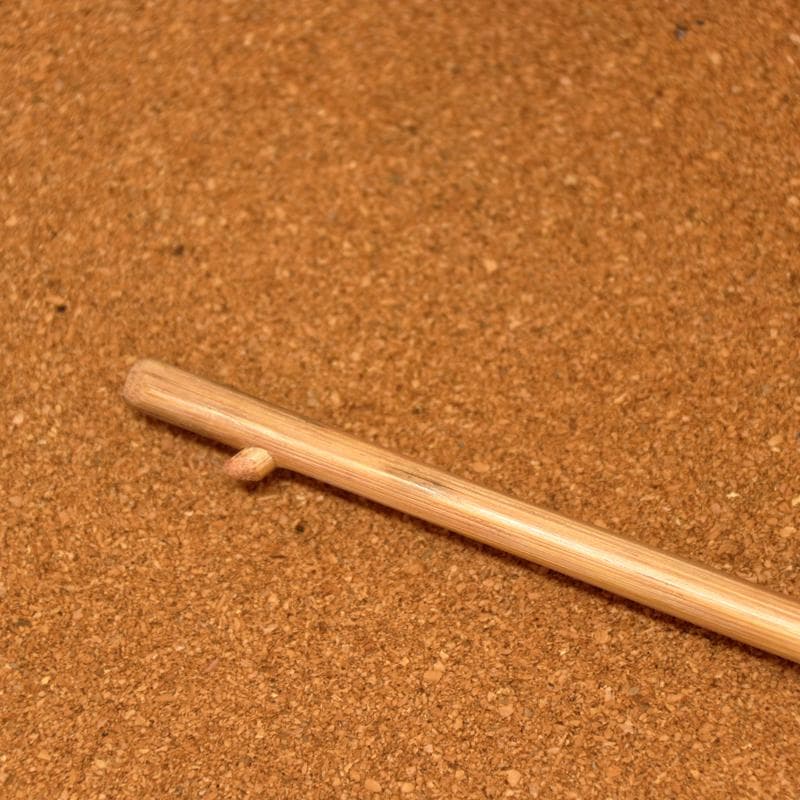 ゴム鉄砲　手作り　DIY　竹材　拳銃　ピストル木彫り