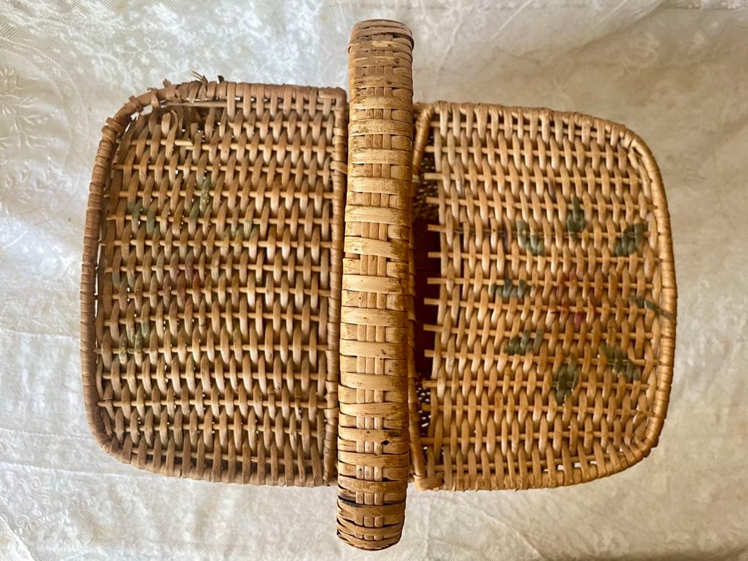 ローズパニエ大　バラペイント蓋付きバスケット　フランスアンティーク　かご　カゴ籠