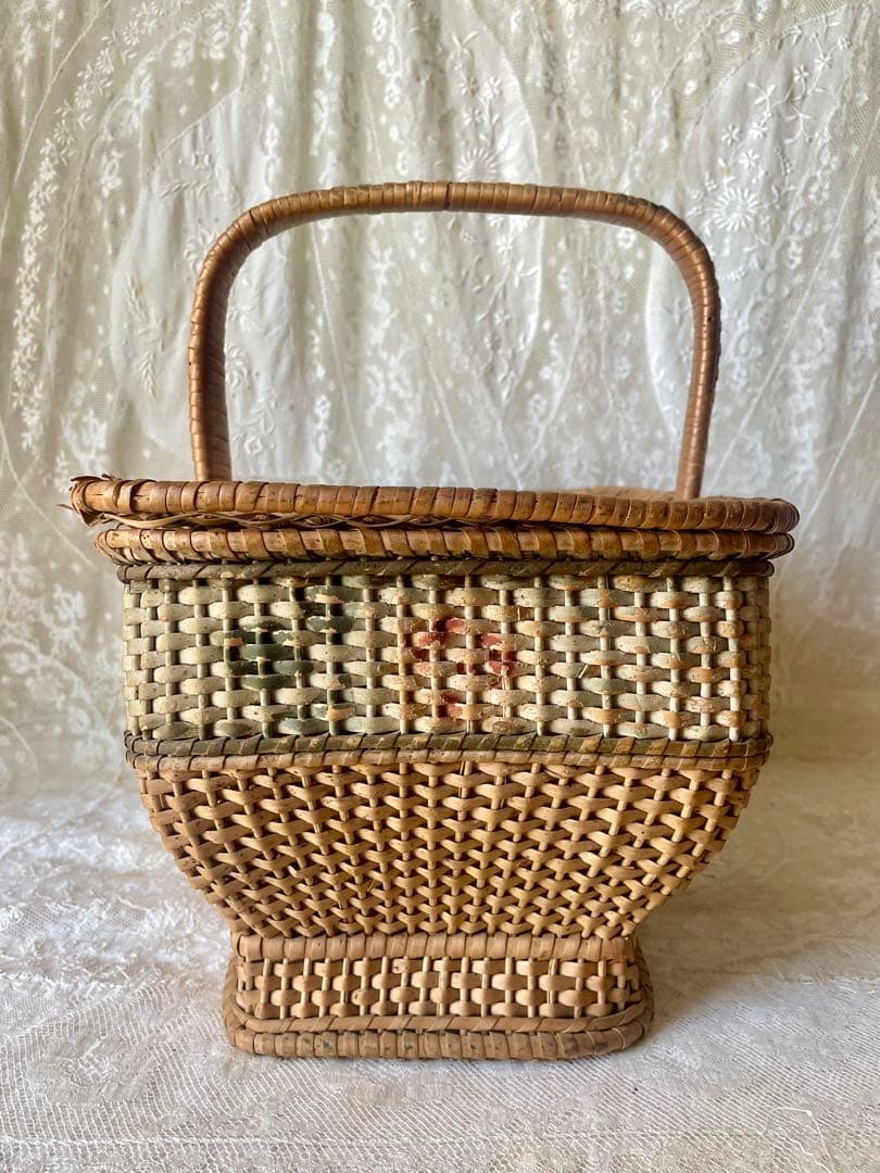 ローズパニエ大　バラペイント蓋付きバスケット　フランスアンティーク　かご　カゴ籠