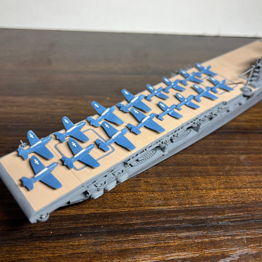 1/700 アメリカ海軍　航空母艦　ヨークタウン　ホーネット　2隻セット