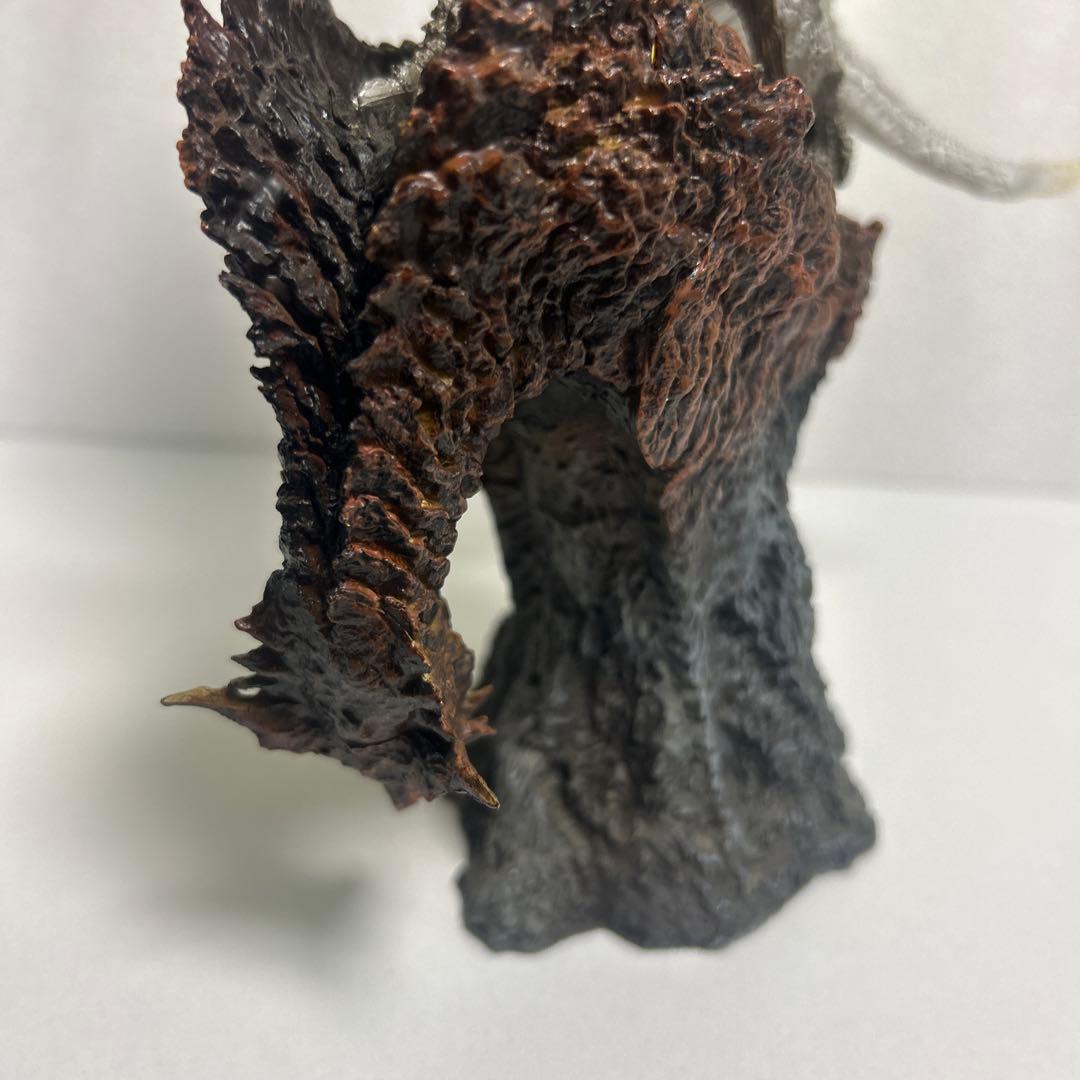 【希少品】モンスターハンター　クリエイターズモデル　クシャルダオラ　脱皮ver