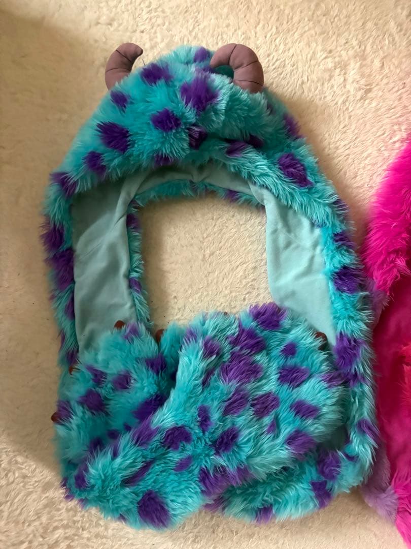 ディズニー　フードマフラー　チェシャ猫　&　サリー