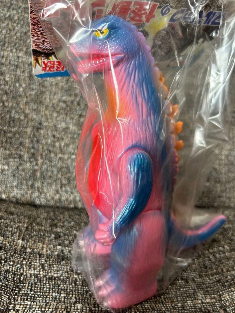 ブルマァクの怪獣シリーズ★ゴジラ　プラモ版　ピンクカラー　東宝 M1号　マルサン