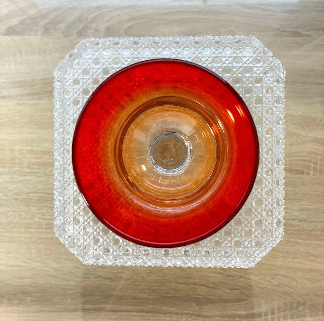 骨董　時代ガラス　希少　朱赤暈し　ベル型　水色脚付　小さめ　氷コップ１客