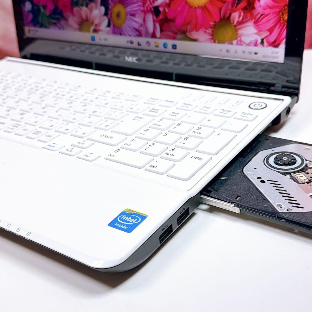 新品高速SSD✨windows11 カメラ ノートパソコン オフィス 薄型 白