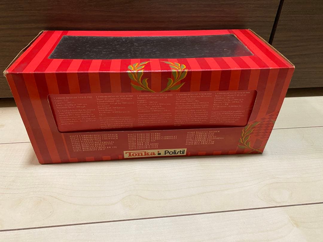 入手困難　1/18 ランボルギーニ　カウンタック　C/SPOILER イタリア製