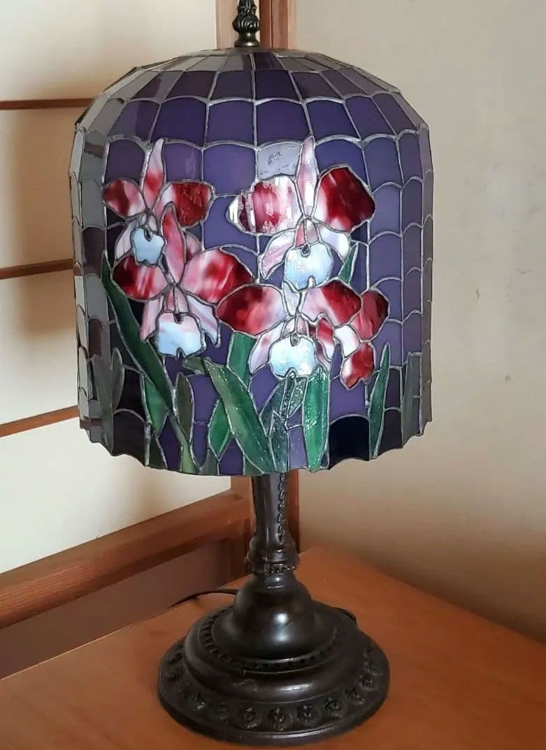 【美色＊】ステンドグラスランプ　カトレア　蘭　大きめ　照明器具　インテリア