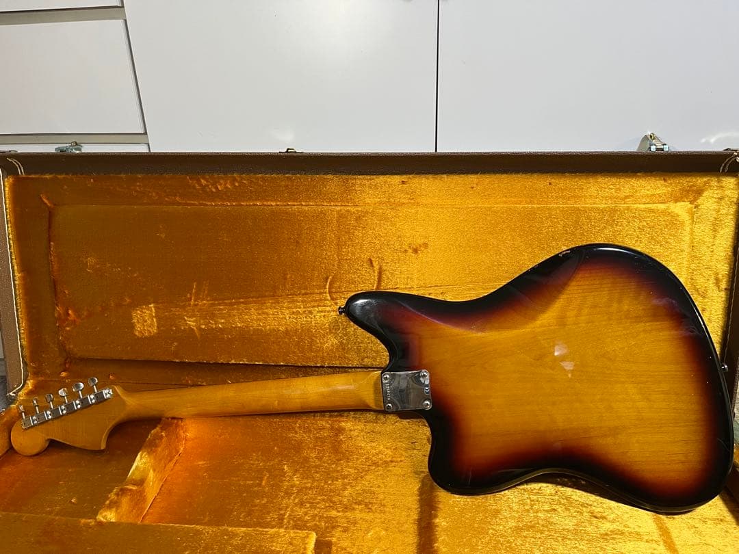 ギター Fender USA American Vintage 62 Jaguar