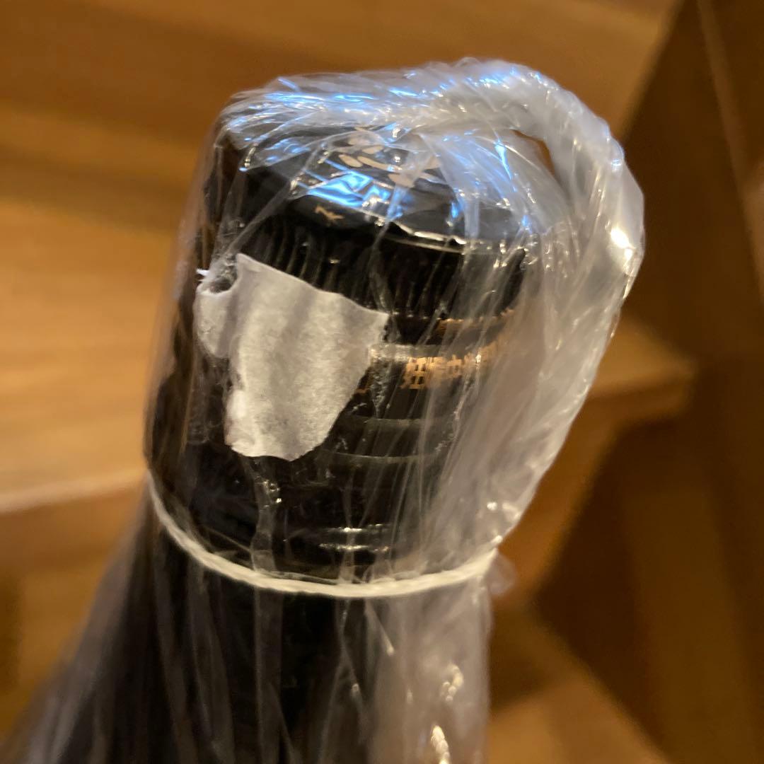 新品•未開封。花邑　純米大吟醸 愛山 1800ml。送料無料