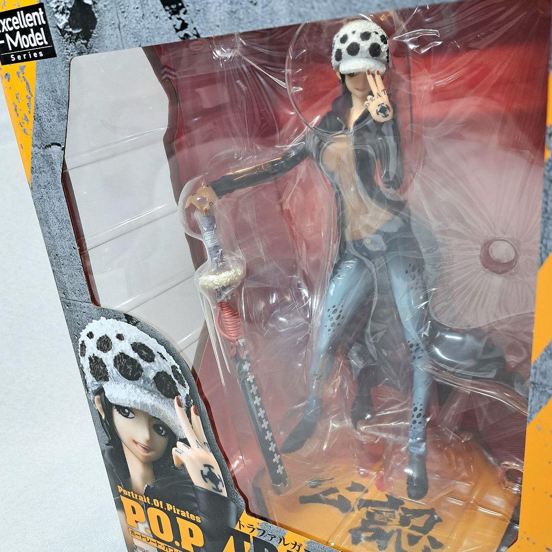 トラファルガーロー 非公認POP 女体化 フィギュア 未開封