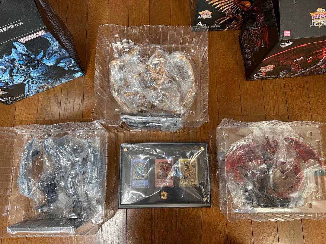 三幻神魂豪示像 1番くじフィギュア+遊戯王25周年ステンレス製三幻神4