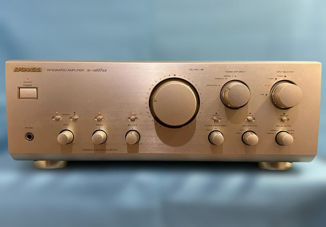 サンスイ　プリメインアンプ　AU-α607XR