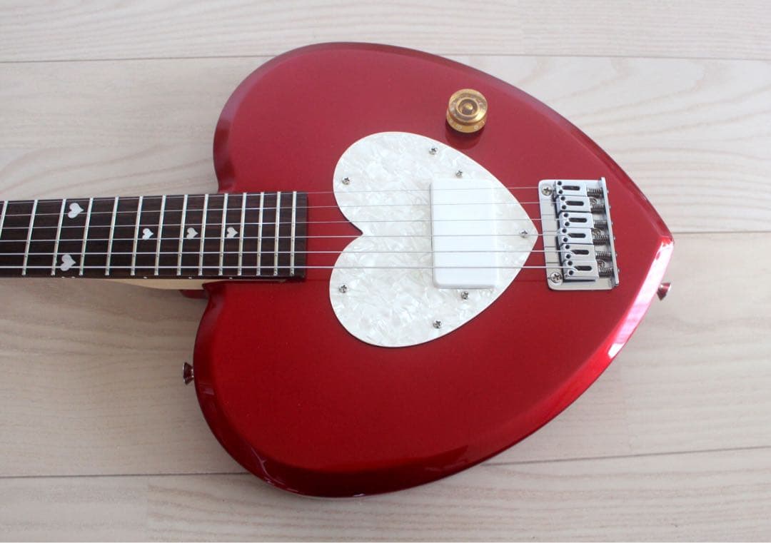 【レア】ハート型 Daisy Rock Heart Breaker