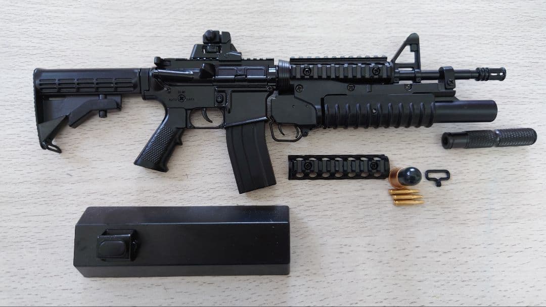 1/3スケール　ミニチュア模型　AR15