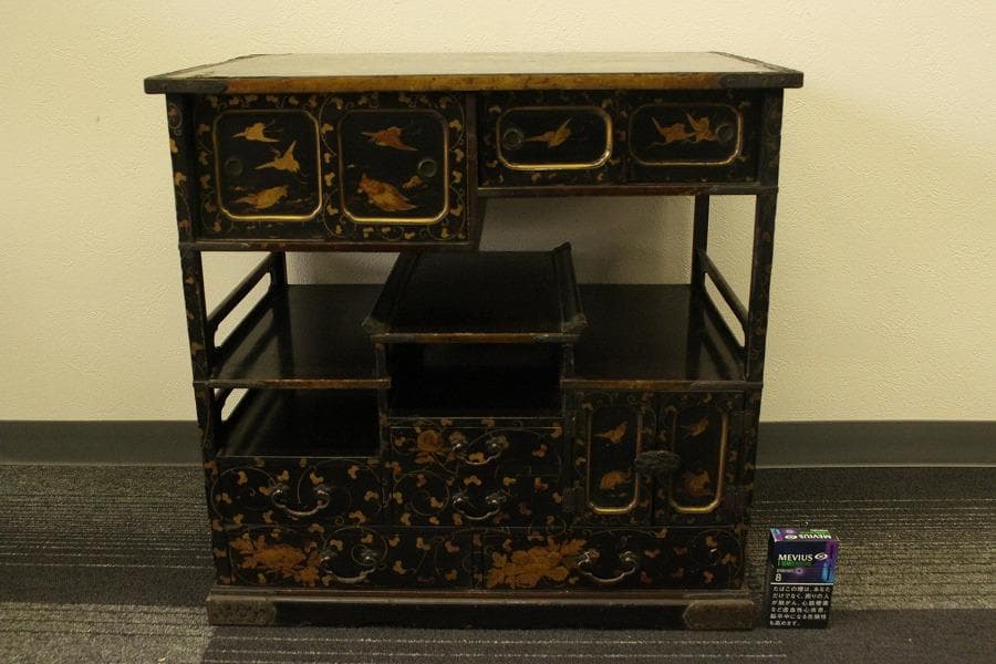 小夜 古美術 纏枝蓮花紋 吉祥蒔絵 棚 時代物 大名道具(AZ999)